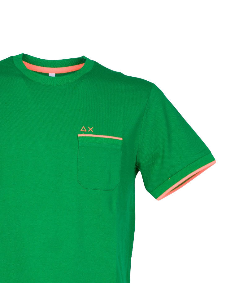 T-SHIRT SMALL CON TASCHINO VERDE PRIMAVERA