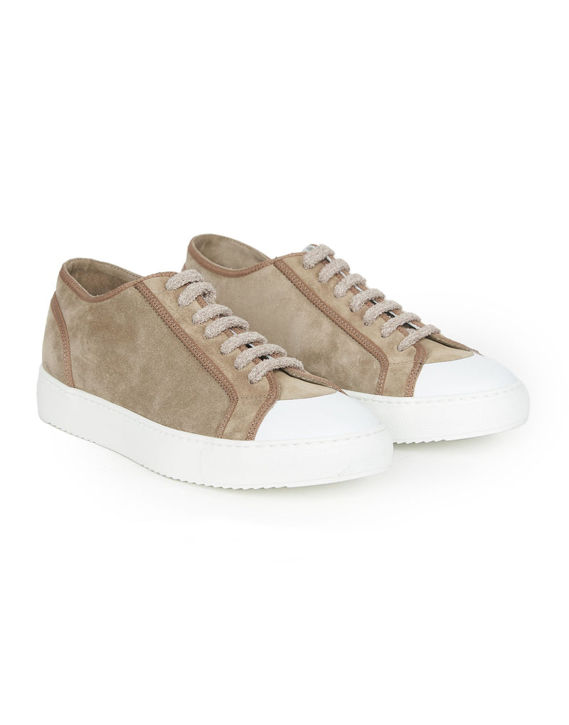 SNEAKERS TAUPE CON PUNTALE GOMMATO